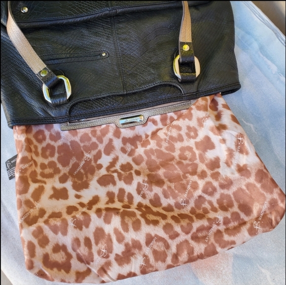 B Makowsky Handbag Snakeskin Embossed Animal Print Leather Shoulder Bag Black - Picture 12 of 14